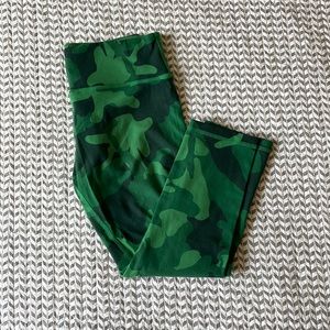 WOD Gear camo cropped leggings